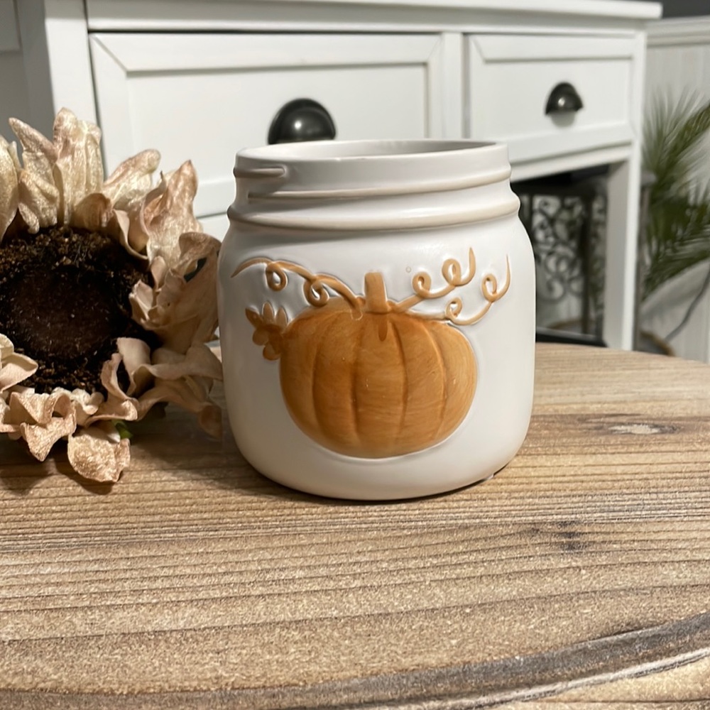 3” Phal Pumpkin Teacup